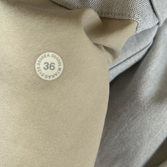 Lululemon Commission Short Qwick Oxford 11" *Relaxed White / Black Sz 36 - Picture 13 of 16